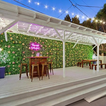 Studio City Contemporary Villa With Pool Sleeps 10 Лос-Анджелес Экстерьер фото