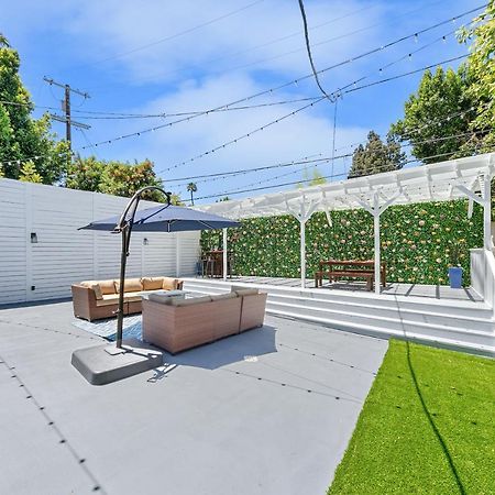 Studio City Contemporary Villa With Pool Sleeps 10 Лос-Анджелес Экстерьер фото