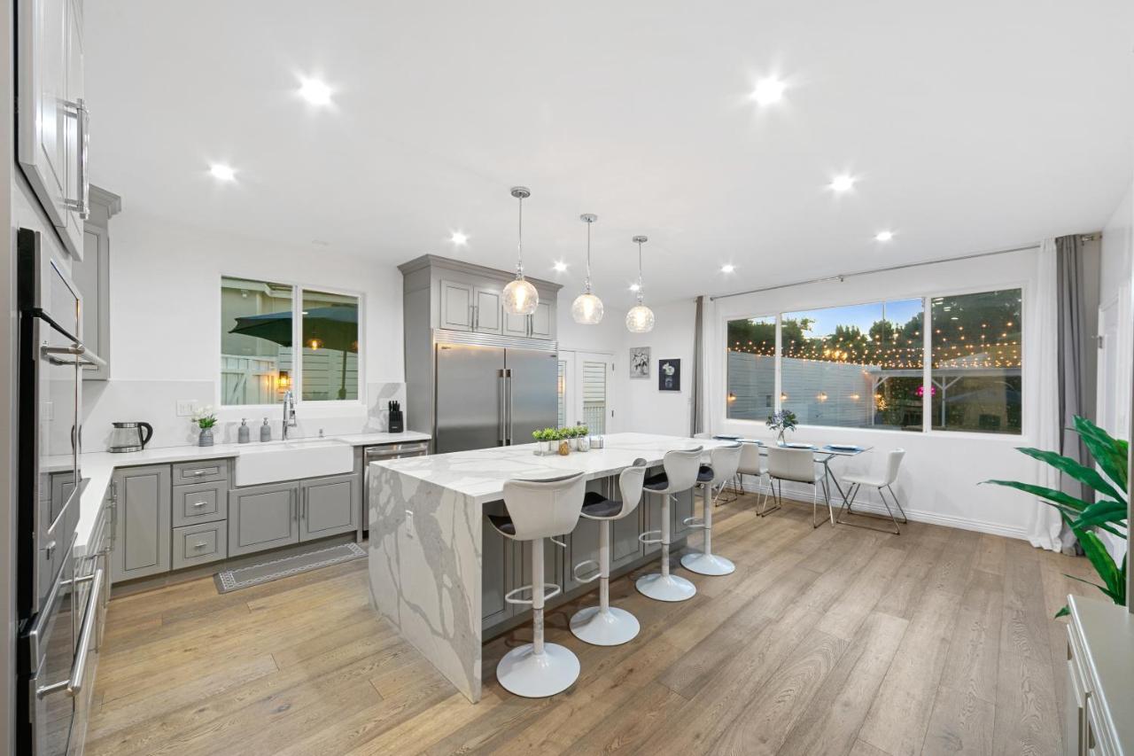 Studio City Contemporary Villa With Pool Sleeps 10 Лос-Анджелес Экстерьер фото
